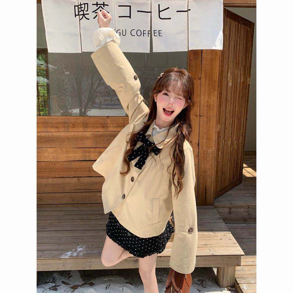 秋冬新款甜美少女感宽松卡其色翻领外套波点花边短裙套装