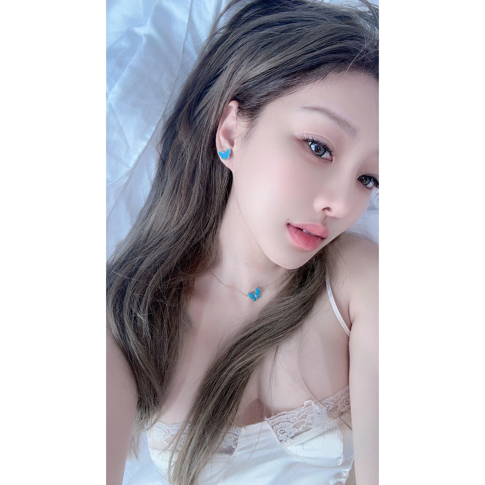 2439【招桃花系列】蝴蝶显白合成（处理）红蓝宝石