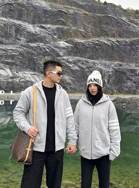 加绒薄款钉标帽子满印内