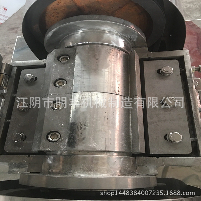 供应椰子壳粗碎机核桃壳粉碎机食品粗碎机粗碎机粉碎