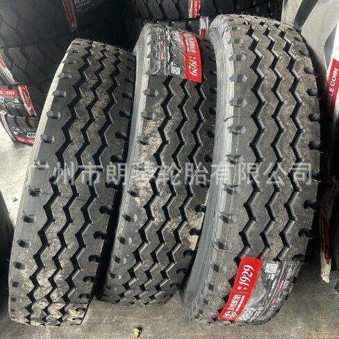 双钱轮胎12R22.5-18全系列规格齐全卡客车真空胎价