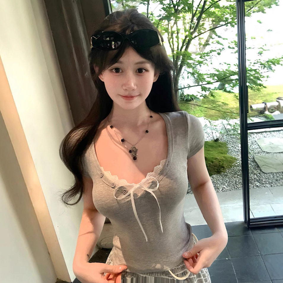 假两件纯欲风拼接蕾丝花边短袖T恤女蝴蝶结收腰显瘦白色短上衣潮