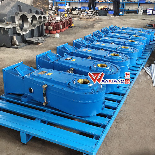 批量生产LJJ205-270拉矫机减速机冶金连铸用减速机水冷却