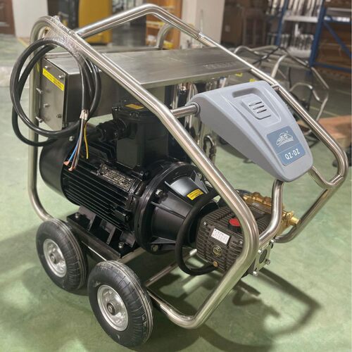 煤矿油田化工业300bar防爆高压清洗机ExdIICT4/BT4等级更安全