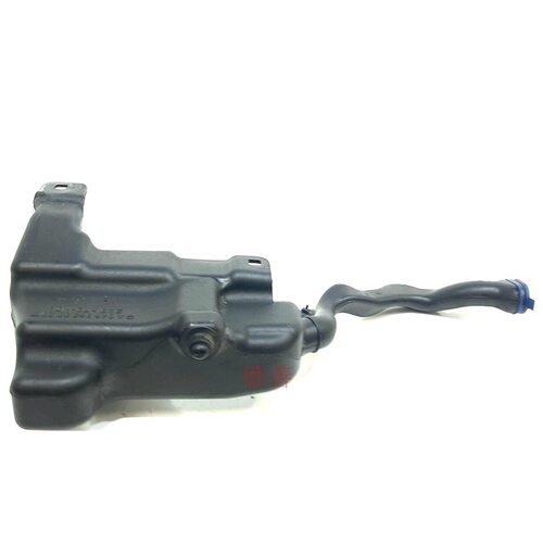 适用奔驰A180B200B260A180A200A260等雨刮喷水壶
