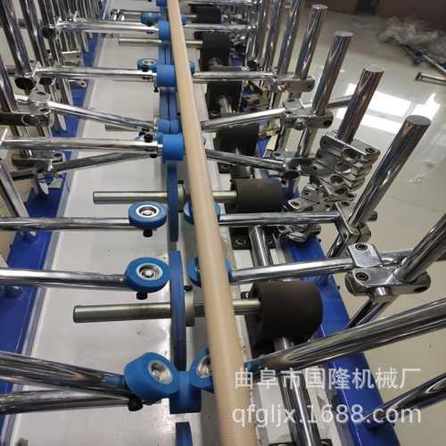 铝合金窗封边包覆机 滚胶在线全自动包覆机 门套线踢脚线覆膜设备
