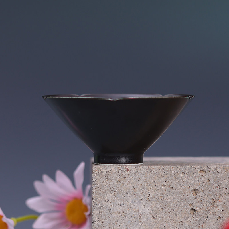 乌金釉花口盏宋式简约茶盏高温颜色釉手工瓷器忆器高端颜色釉瓷