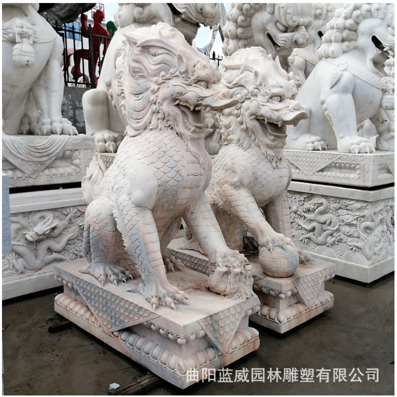 厂家直供景观石雕动物石麒麟晚霞红户外大理石神兽门口摆件石材图片