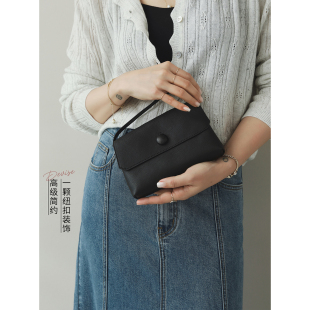 GROX BOX|小巧玲珑 一颗钮扣翻盖头层胎牛皮手拎包小方包手机包