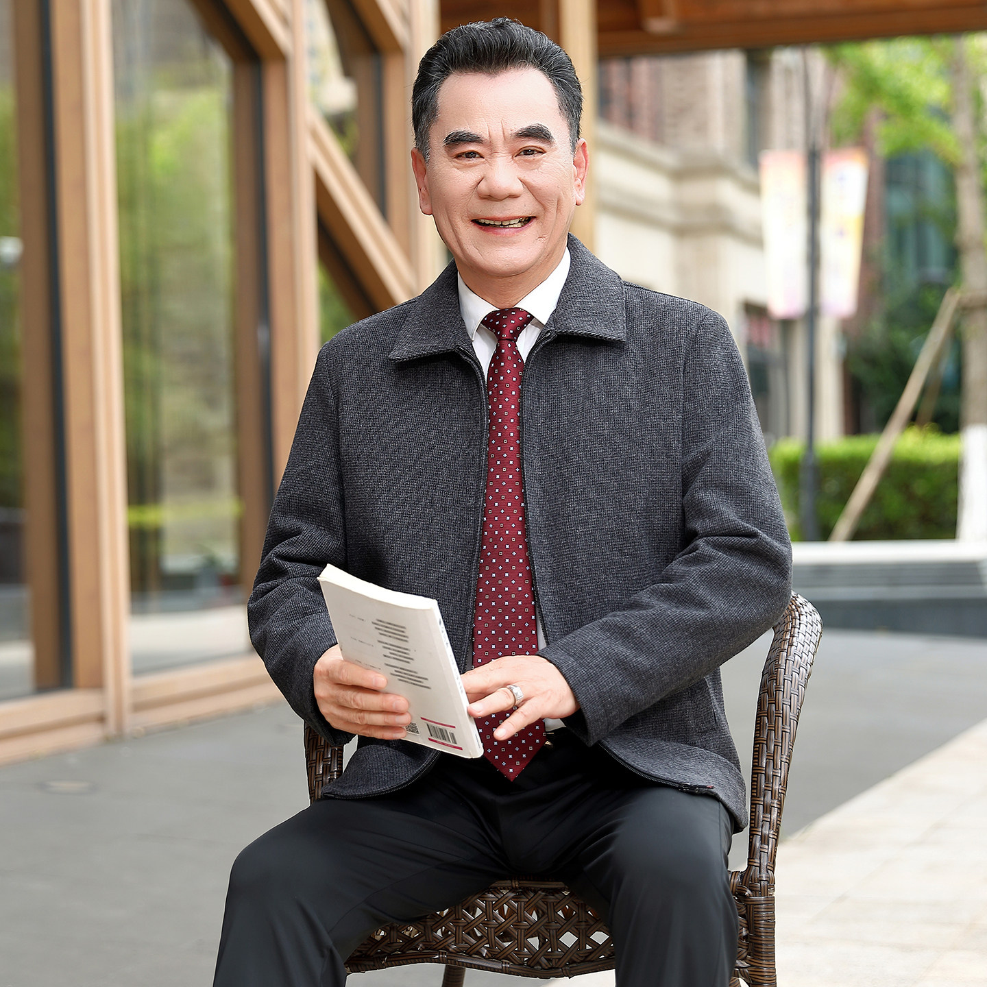 春秋款爸爸外套中老年男士毛呢外套爷爷老人翻领夹克男士上衣抗皱