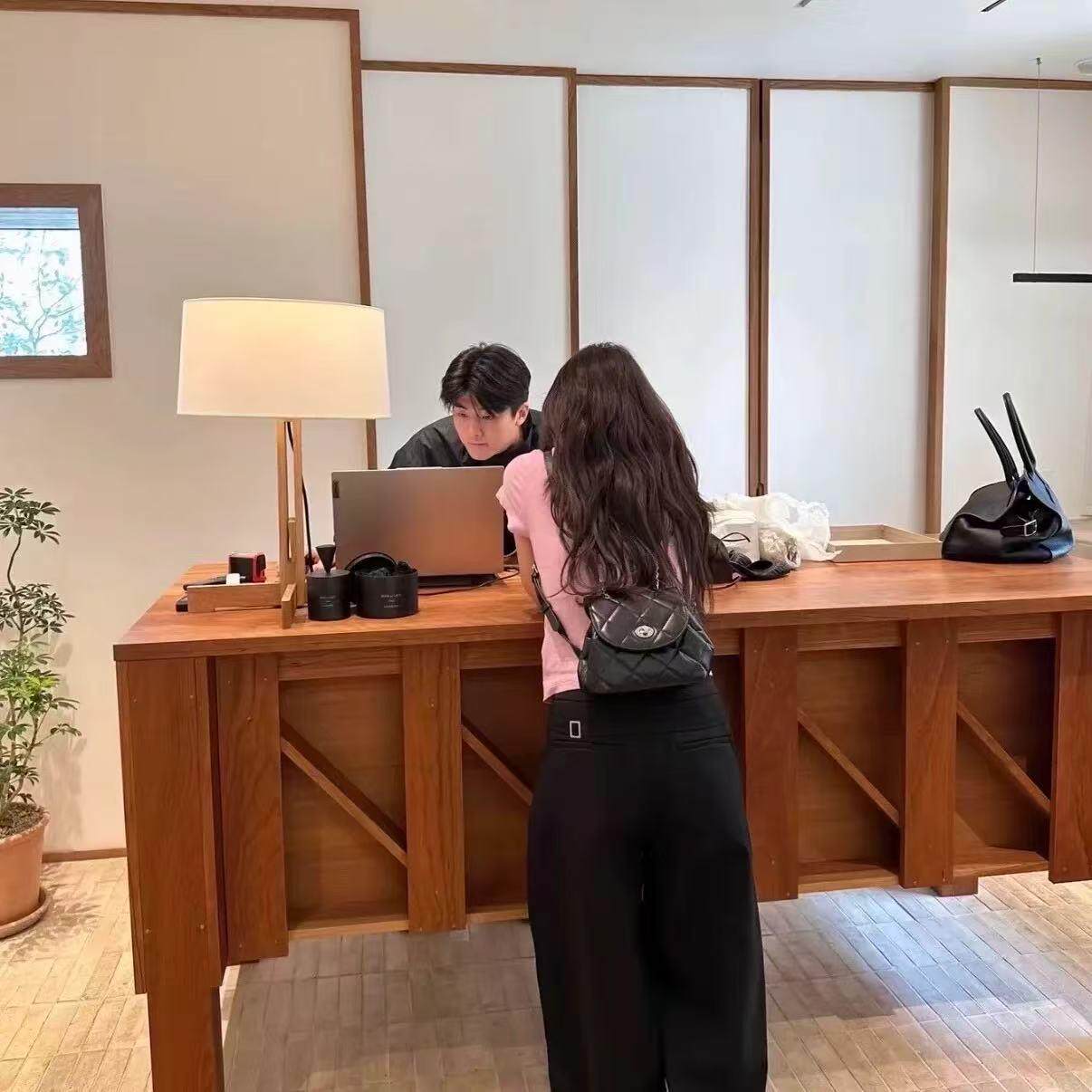 韩系服装店收银柜台展示柜女装店吧台展示柜中岛柜流水台边柜收纳