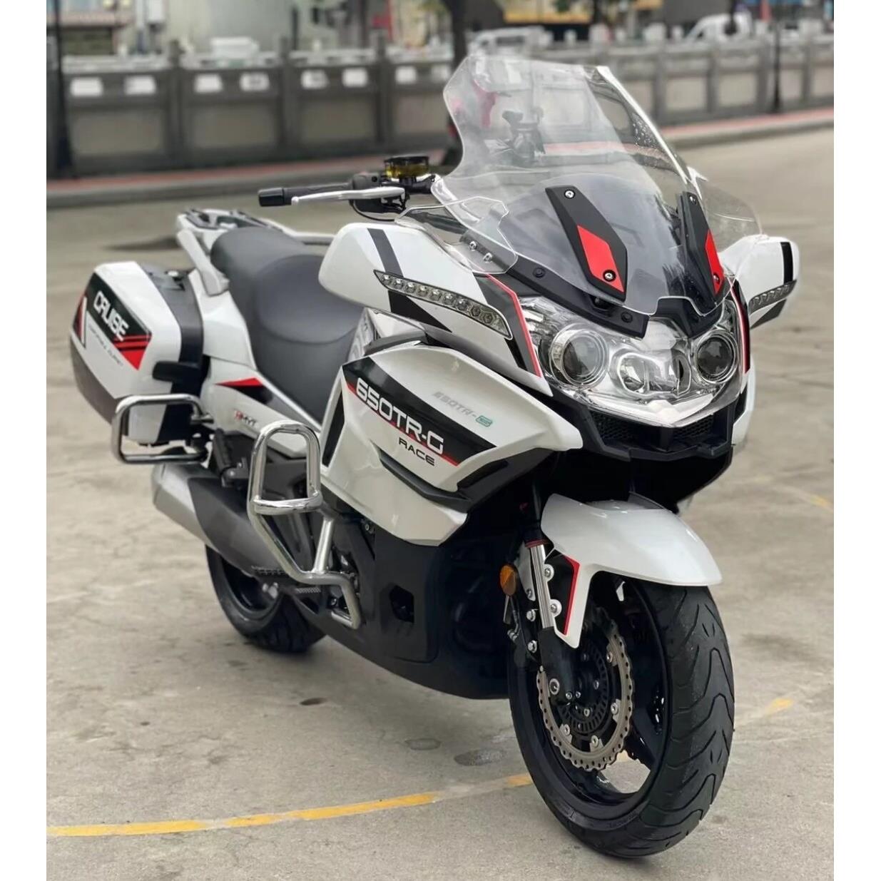 春风CF250巡航踏板车 250cc四缸水冷ABS摩托车