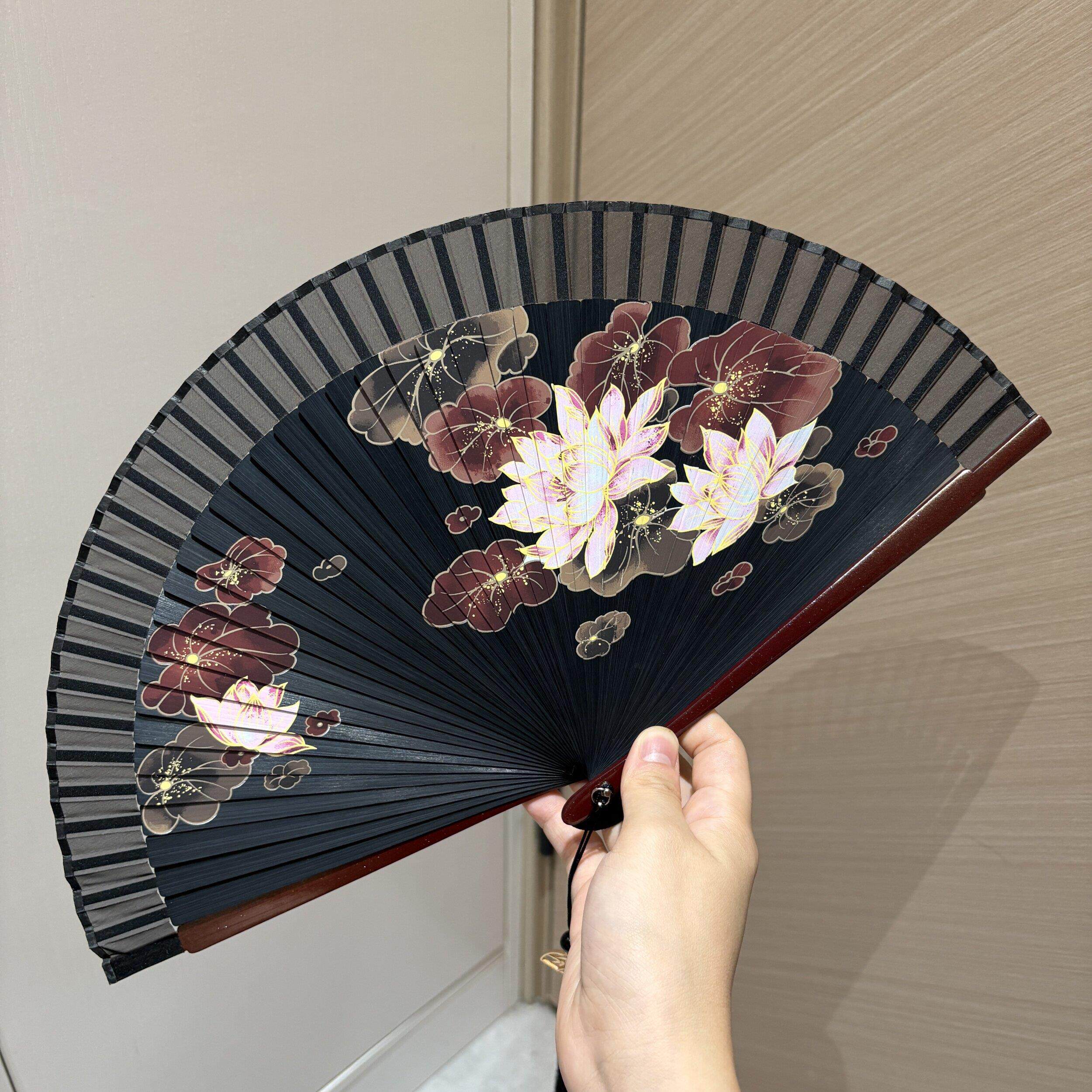 高档古风女士折叠扇子随身携带可携式小扇子喷绘舞蹈旗袍折扇复折