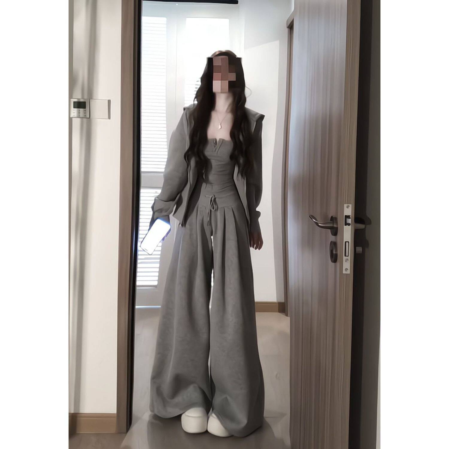 慵懒舒适区 高级感灰色连帽卫衣+上衣+垂感休闲裤韩系穿搭三件套