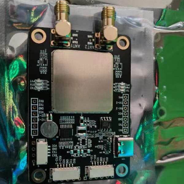 北农天GNSS模块高精度定位向模块智能喷雾定机用农场