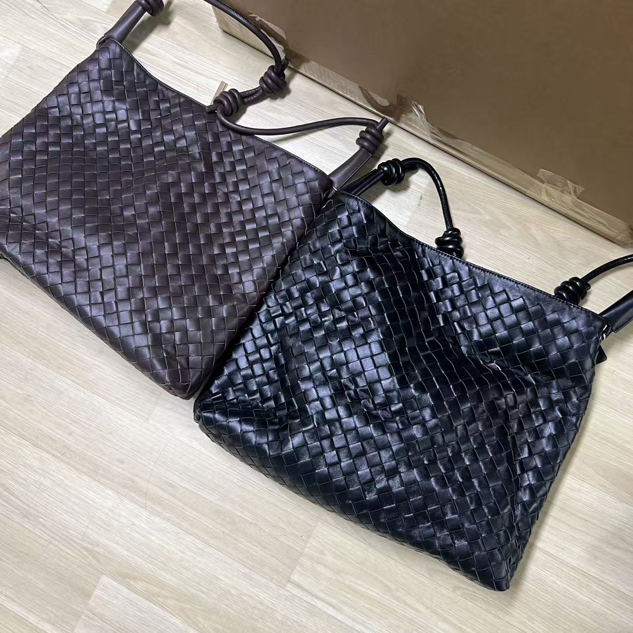 轻奢百搭编织大容量时尚休闲通勤通用款女包