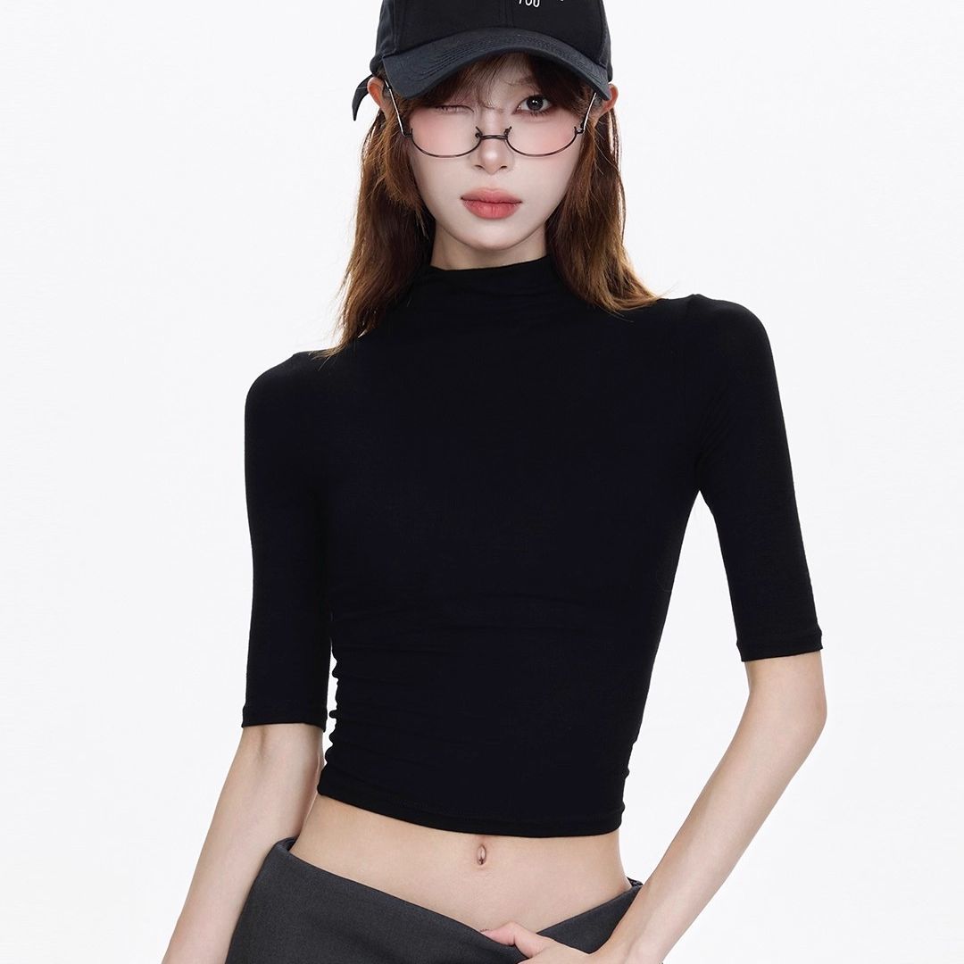 黑色辣妹风半高领针织T恤女2026早春半袖收腰显瘦内搭打底上衣