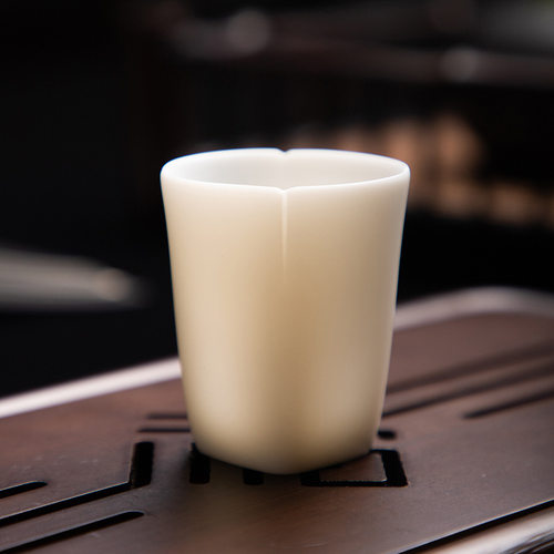 德化白瓷茶杯羊脂玉瓷素烧主人杯茶具办公室高端花神杯品茗杯专用