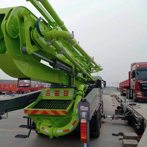 层建筑混凝土输送 长臂架泵车 泵送排量大
