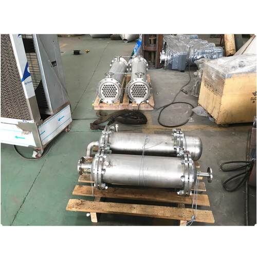 反应釜用冷凝器 可定制列管式换热器 工业用冷凝器