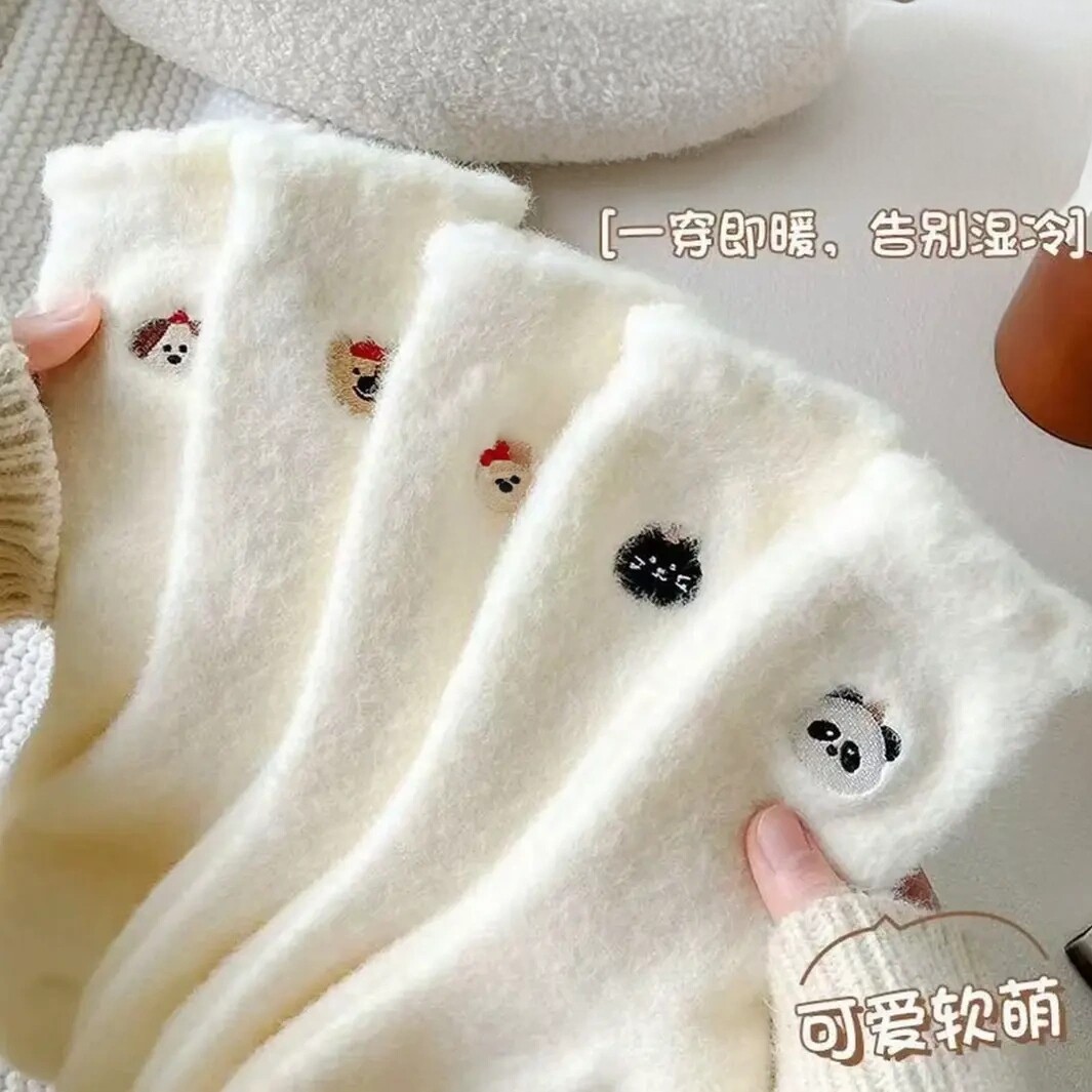 【高品质】秋冬季白色毛绒袜子女加厚保暖月子袜地板中筒袜