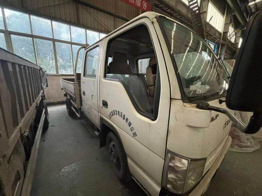 4月19日宜宾市川Q1937A号五十铃牌轻型栏板货车网络拍卖公告