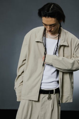 高级深灰色拉链翻领宽松夹克外套