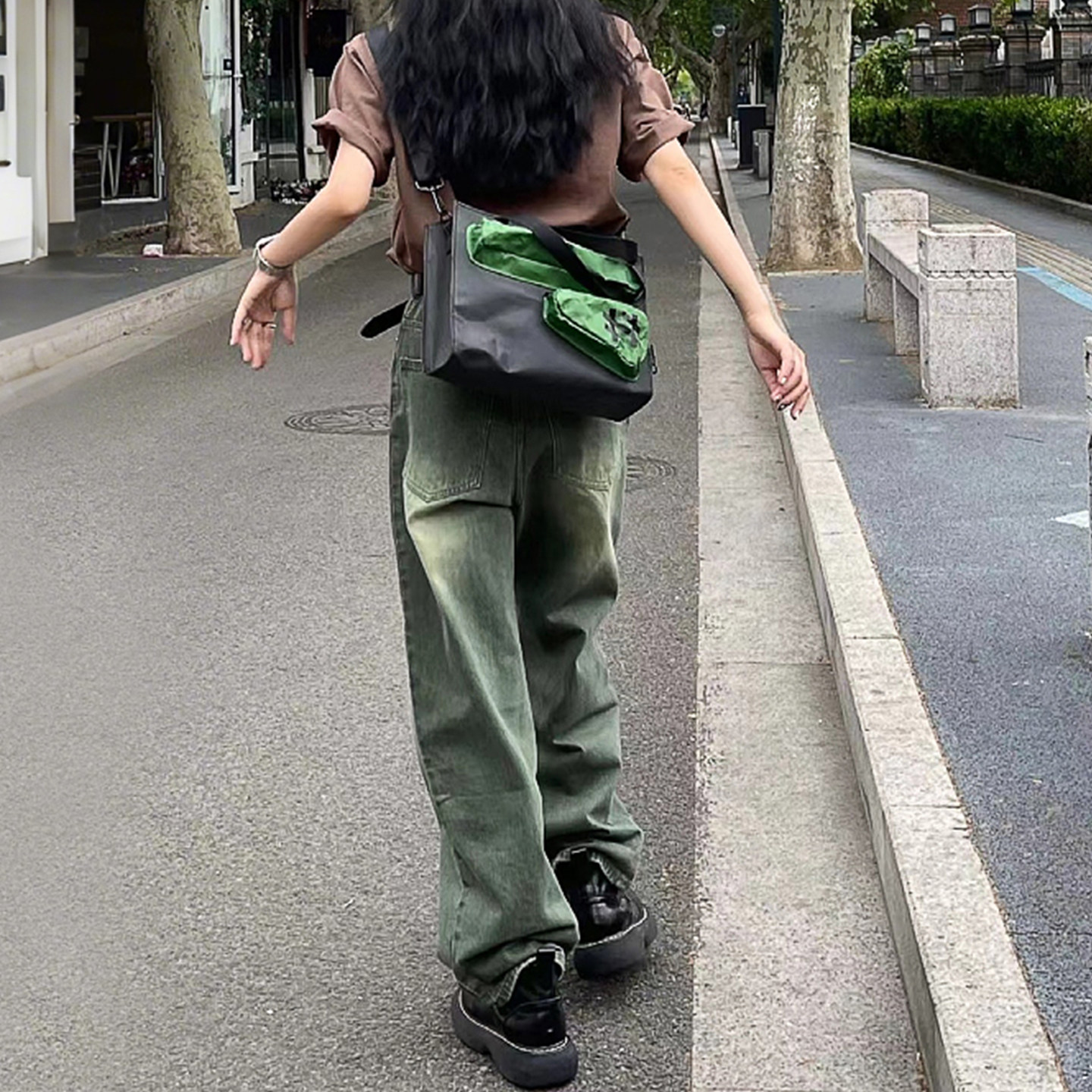 复古绿色牛仔裤女春季新