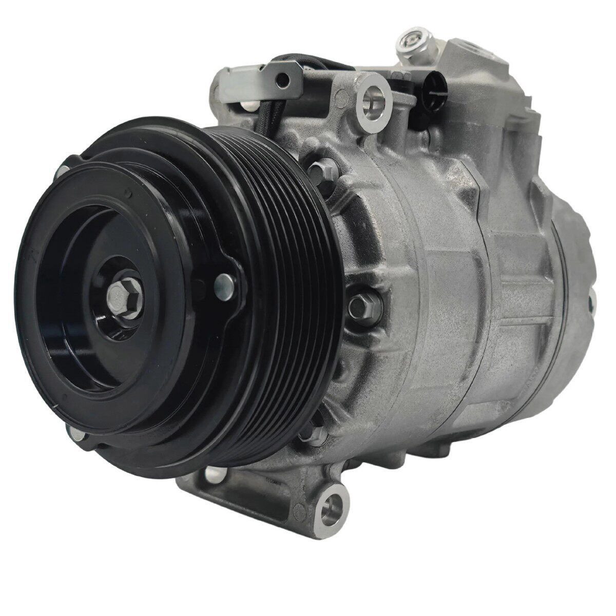 雅致TwinTurboV86.75L车型空调压缩机配件型号PA100308PC