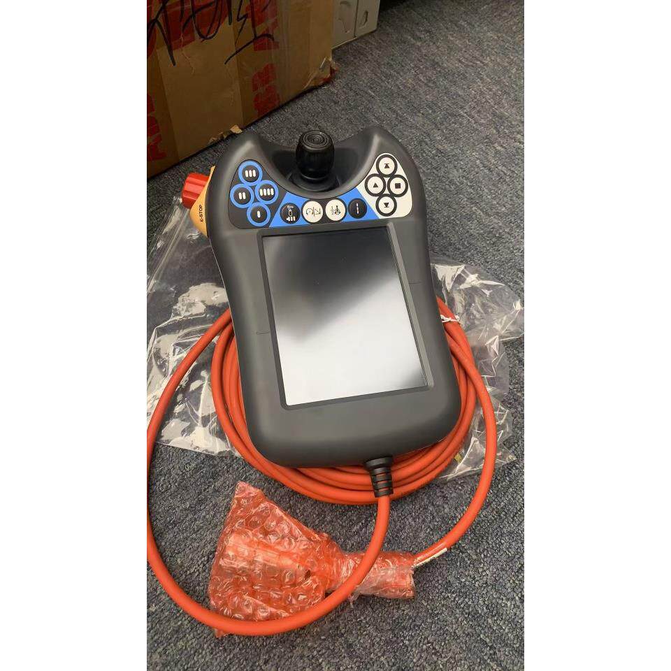 3HAC028357-001 ABB机器人示教器DSQC679现货 议价