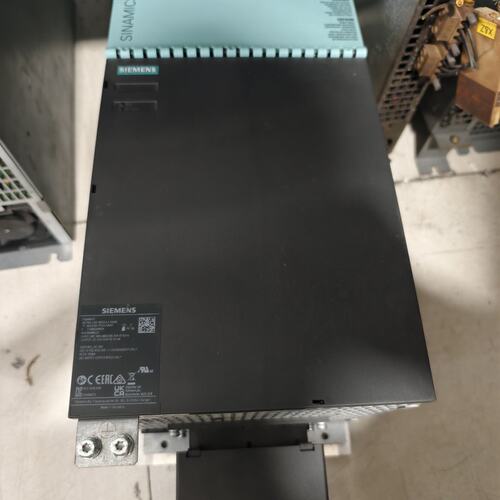 变频器6SL3136-7TE25-5AA36SL3136-7TE23-6AA36SL3136-7TE21-6AA3