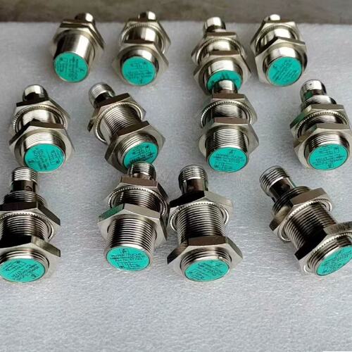 MB电感式接近感测器MB60-12GM50-E2MB60-12GM50-E0MB60-12GM50-E1