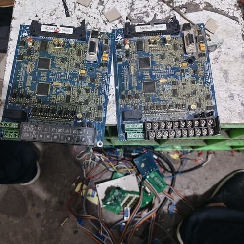 议价主板EM303A-4R0-3DBCON1EM303A-2R2-3DBEM303A-5R5-3DB