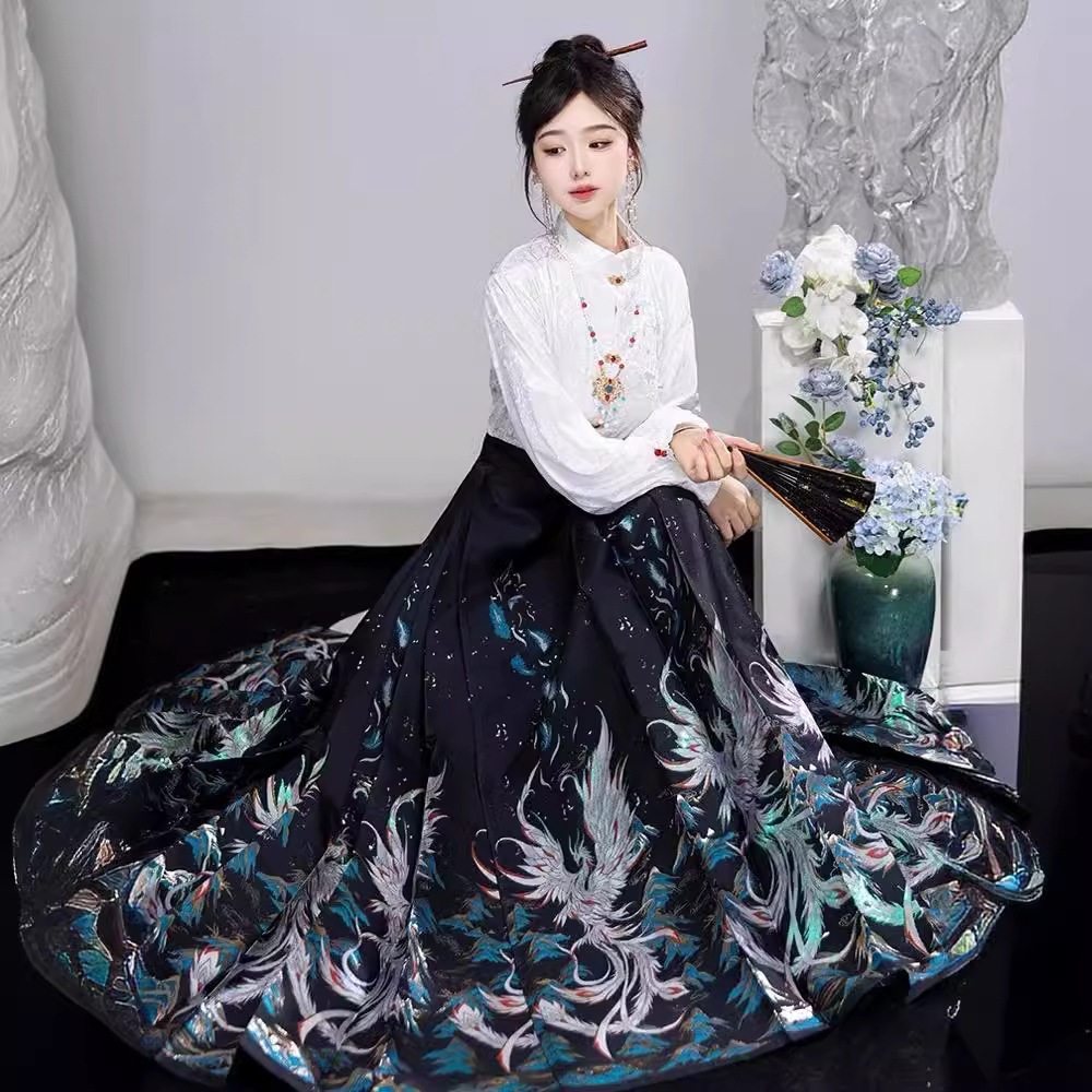 2026新款马面裙女国风明制改良汉服套装日常通勤妆花半身裙上衣搭