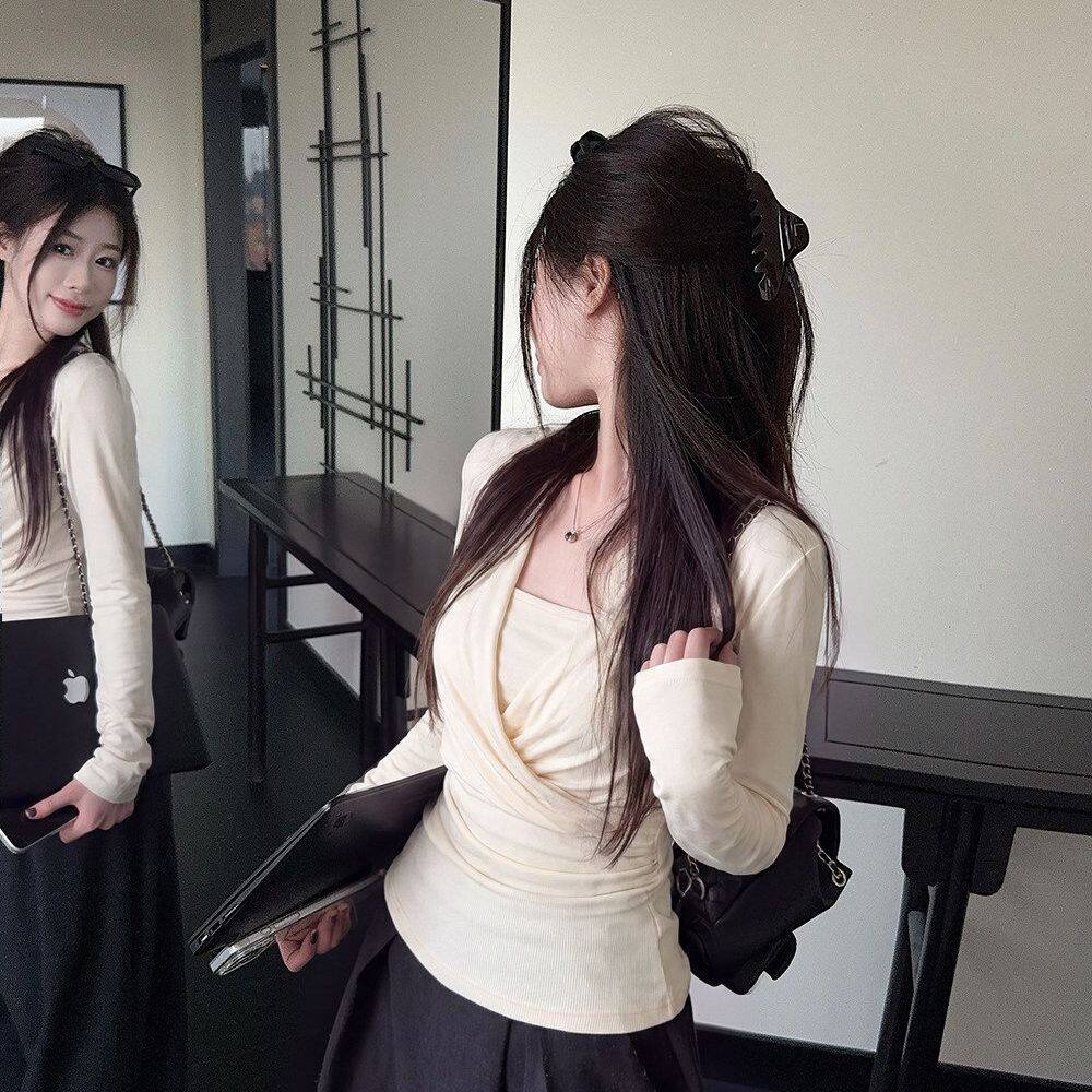 抹胸背心长袖两件套女2026秋季温柔风套装褶皱扭结T恤打底衫内搭