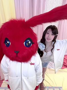 宋雨琦SOLO2回归TODAY WITH GIGI快闪周边同款印花秋冬款圆领卫衣