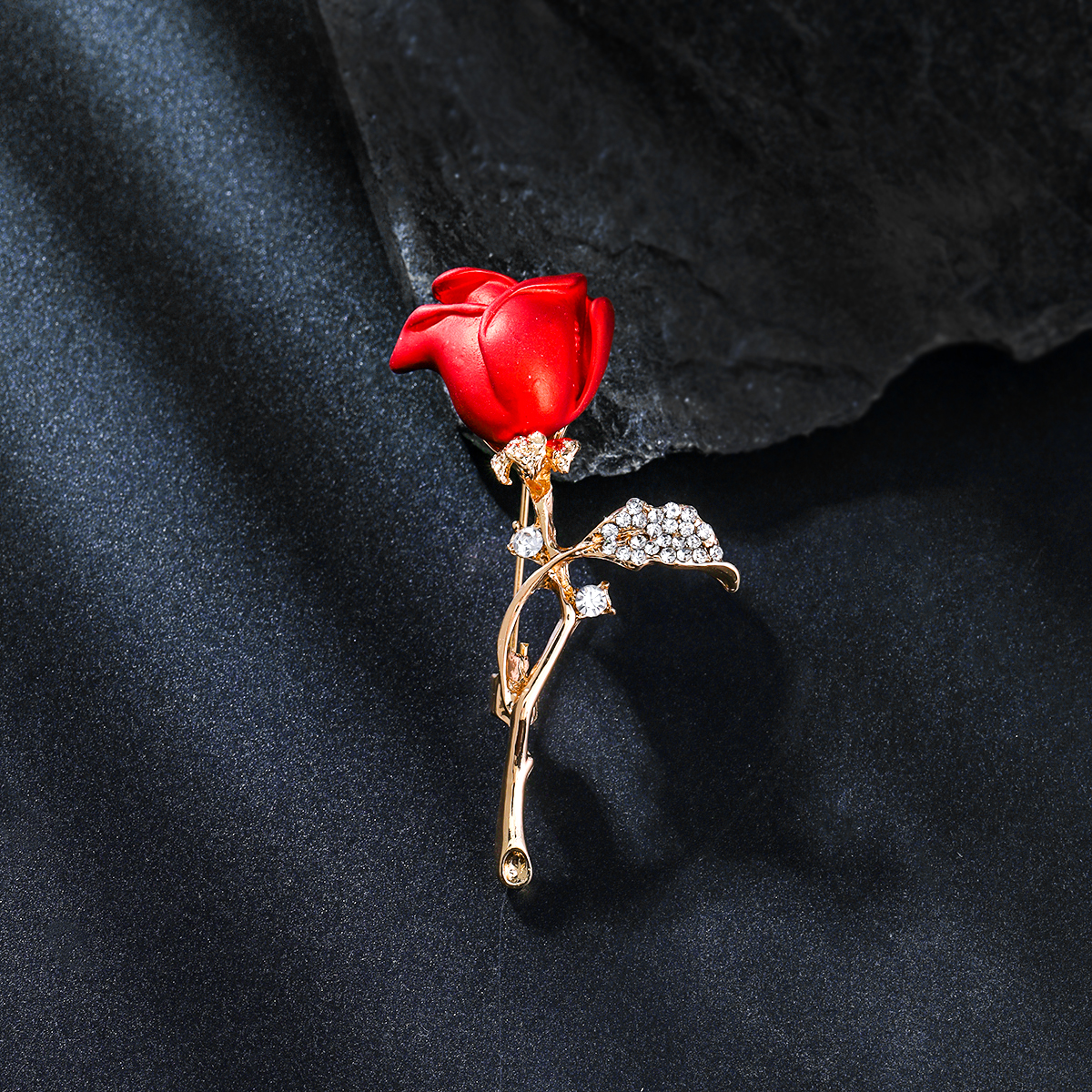 气质优雅高档女士胸针