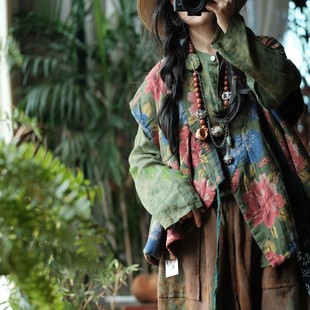 文艺复古原创设计新中式 改良侧开襟夹棉拼布马夹2004山茶