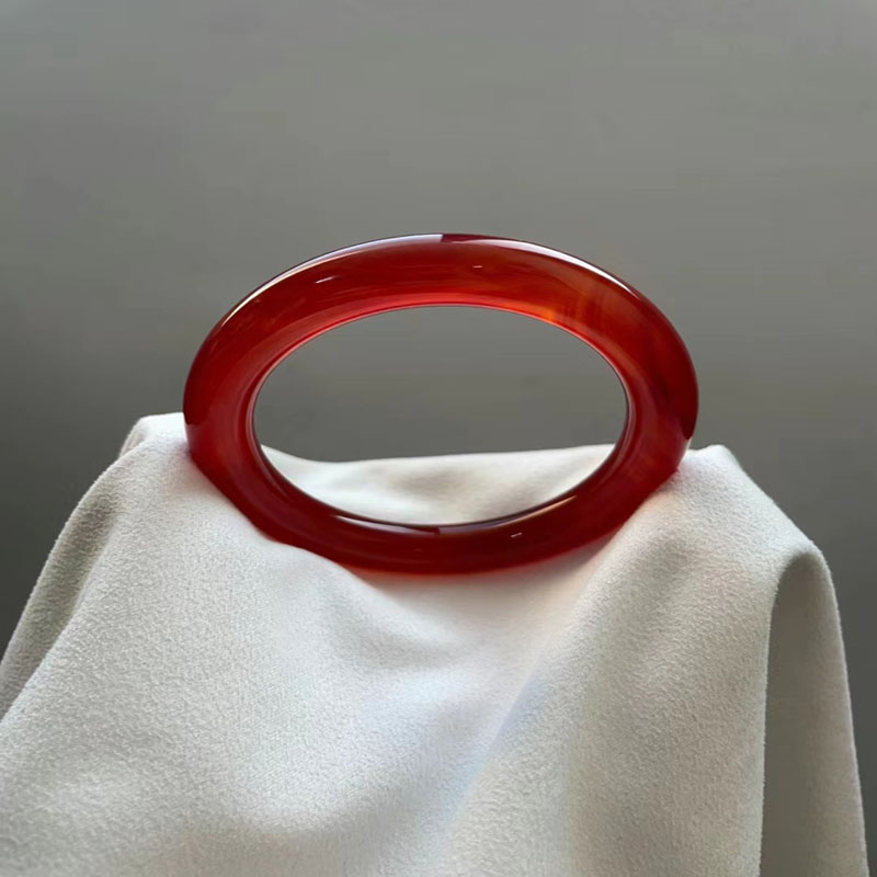 玛瑙玉髓工厂自然红富贵大气