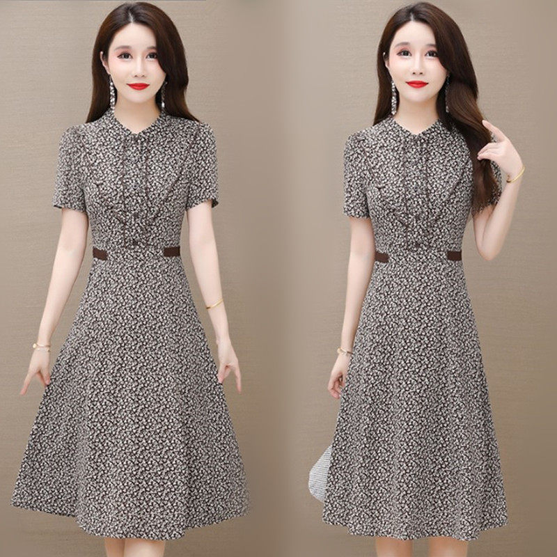 2022年夏季新款时尚短袖碎花雪纺连衣裙女中年妈妈装收腰显瘦裙子