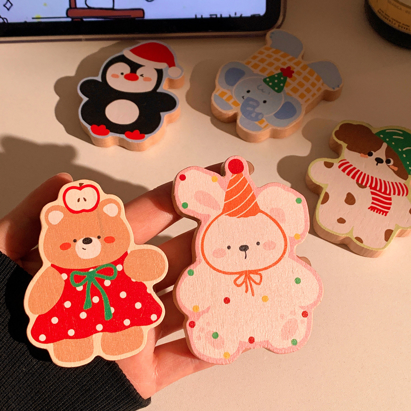 可爱小熊木质开瓶器磁吸冰箱贴多功能装饰榉木启瓶器家用啤酒起子