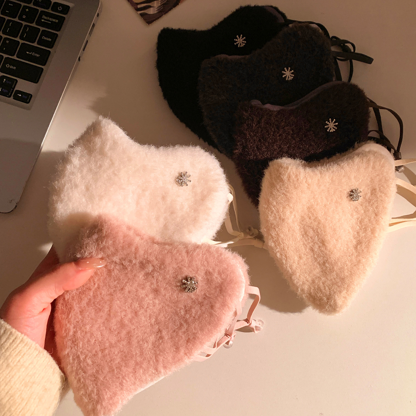 可爱雪花毛绒防寒口罩防冻脸学生