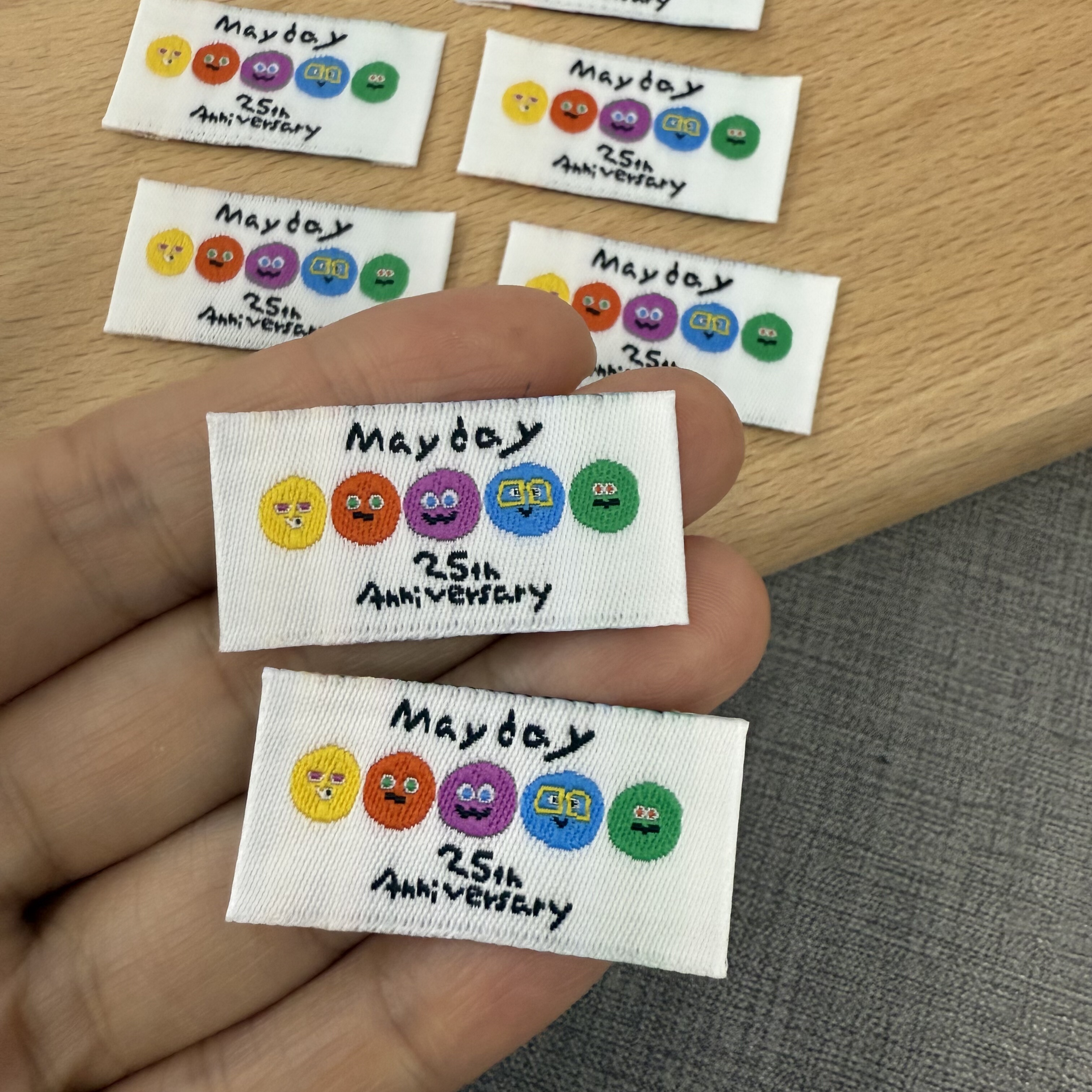 五月天周边演唱会应援布标织唛标可缝手工DIY布贴包包标处理超好