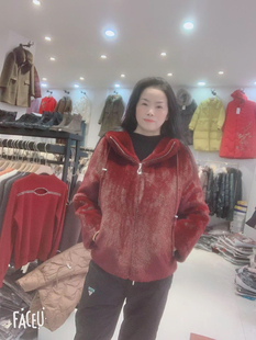妈妈短款水貂绒厚外套女皮毛一体连帽2024冬装新款羊剪绒海宁皮草