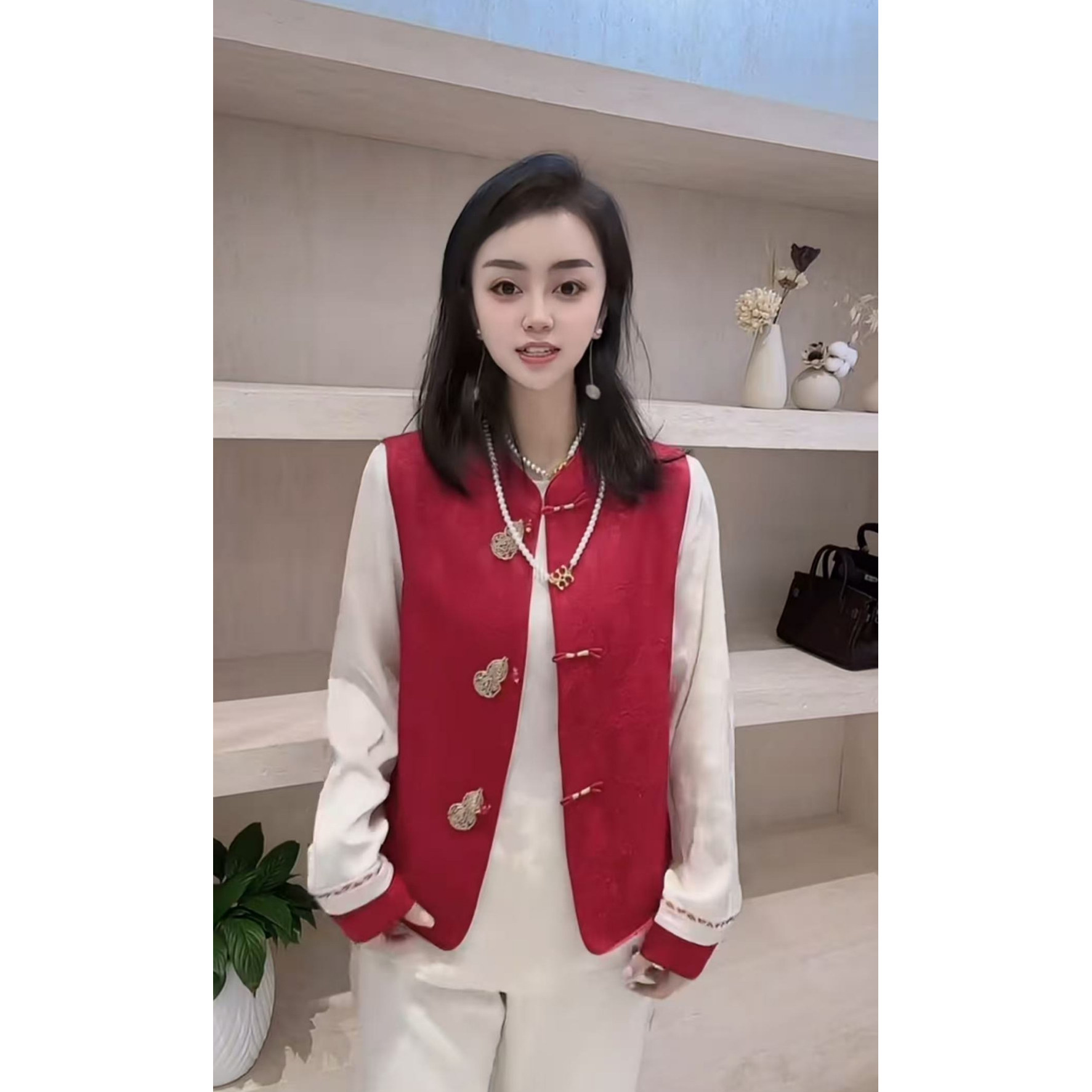 盘扣马甲女冬季新款宽松百搭马夹+小衫2件套红色招财葫芦减龄马夹