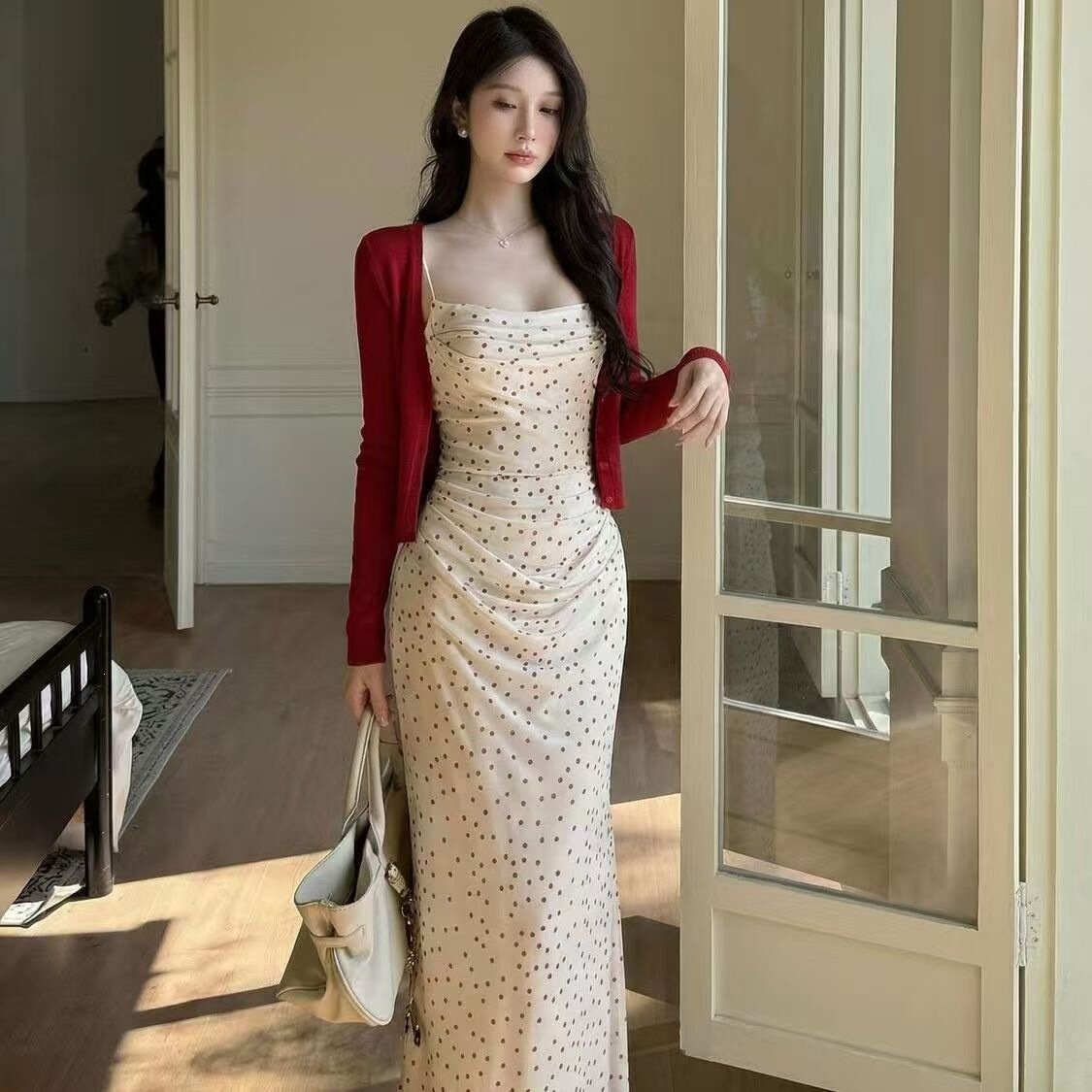 法式网纱连衣裙女气质收腰波点显瘦修身吊带包臀裙长裙开衫两件套