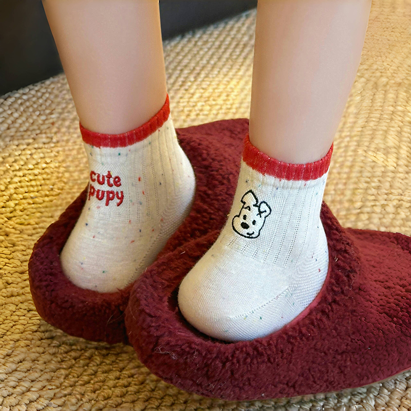 泰泰泰可爱了吧！左右两只脚都不一样的哦~春夏短款镂空袜子女款