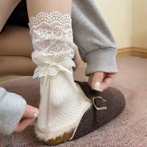 不踩雷的蕾丝袜袜出新款了噢~仙气满满~甜美少女感~袜子女中筒棉