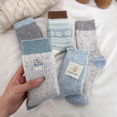 来咯来咯 保暖百搭居家 袜子女秋冬厚款 蓝白色系 羊毛袜袜又来咯