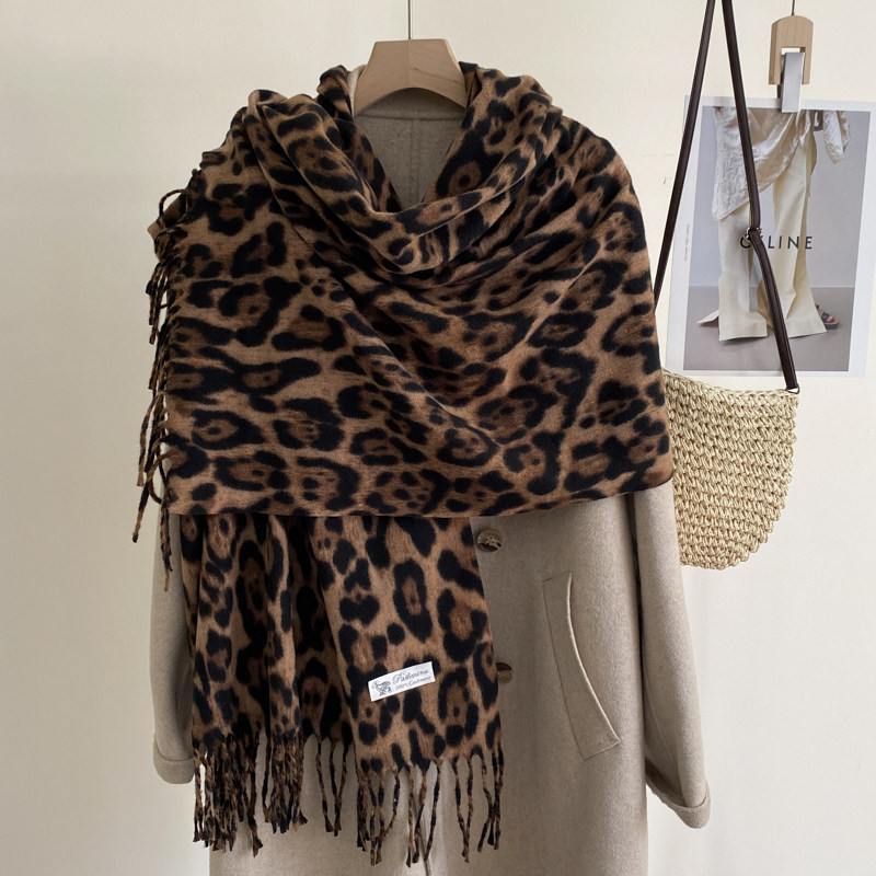 thumbnail for 2026 new sweet and cool retro leopard print Maillard fringed scarf female millennial hot girl style autumn and winter thickened shawl